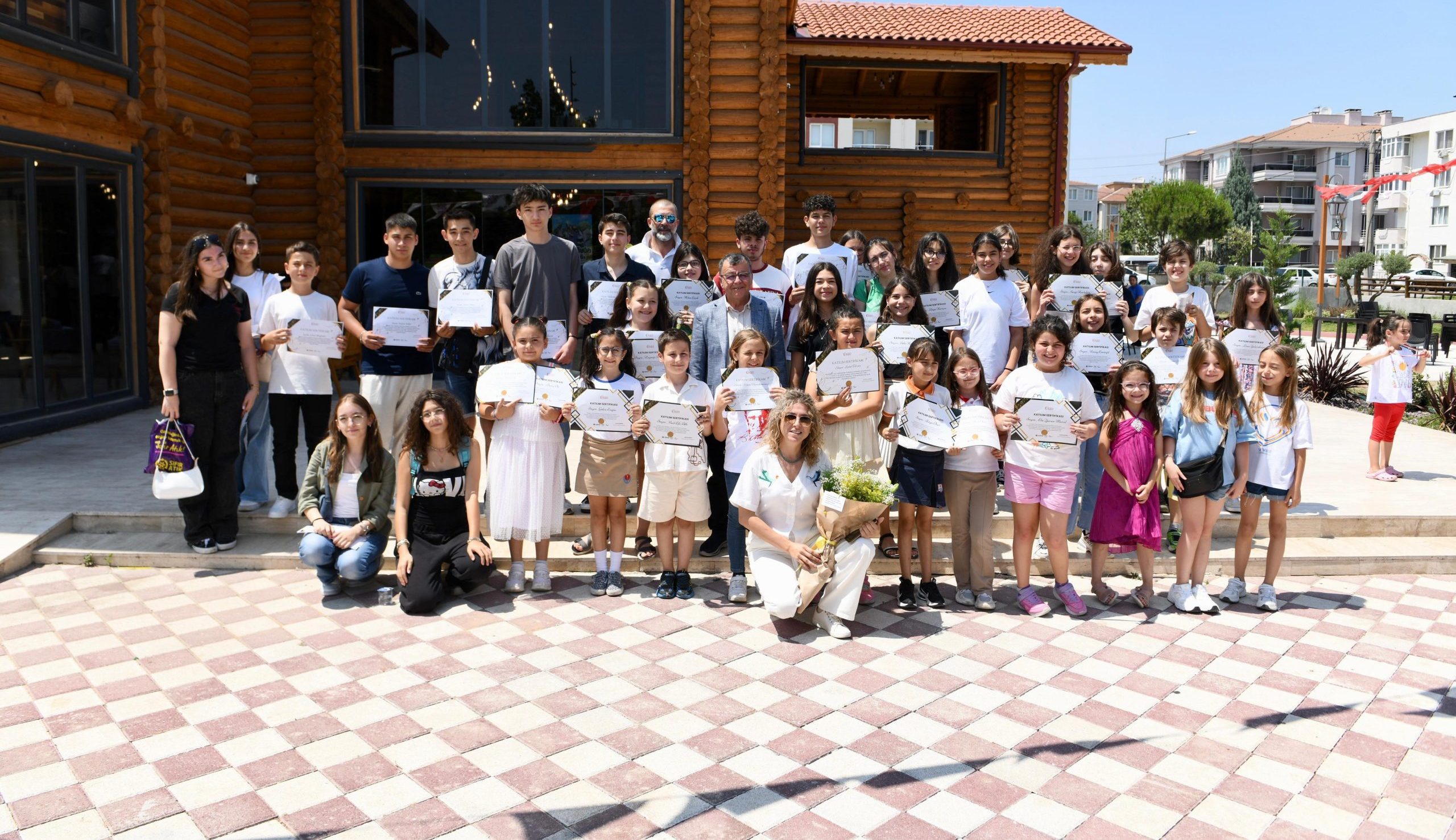 KÜLTÜR VE SANAT ALTIEYLÜL’DE