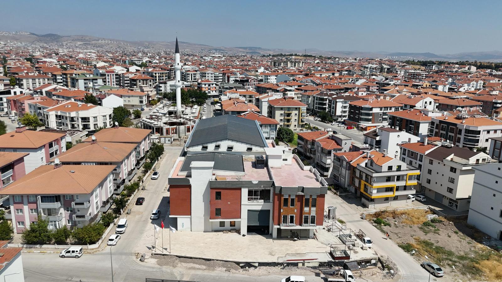 ALTIEYLÜL’DE YATIRIM RÜZGÂRI