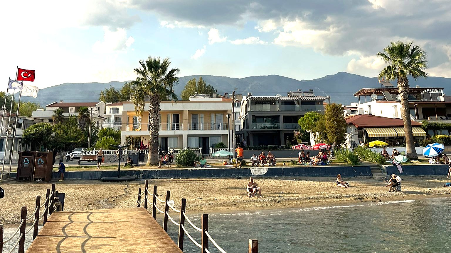 BALIKESİR’DEKİ YANGIN BÜYÜYOR