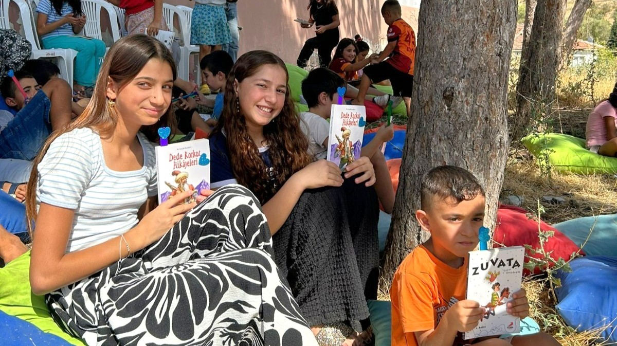 ‘AĞAÇ ALTI OKUMALAR’ PROJESİ