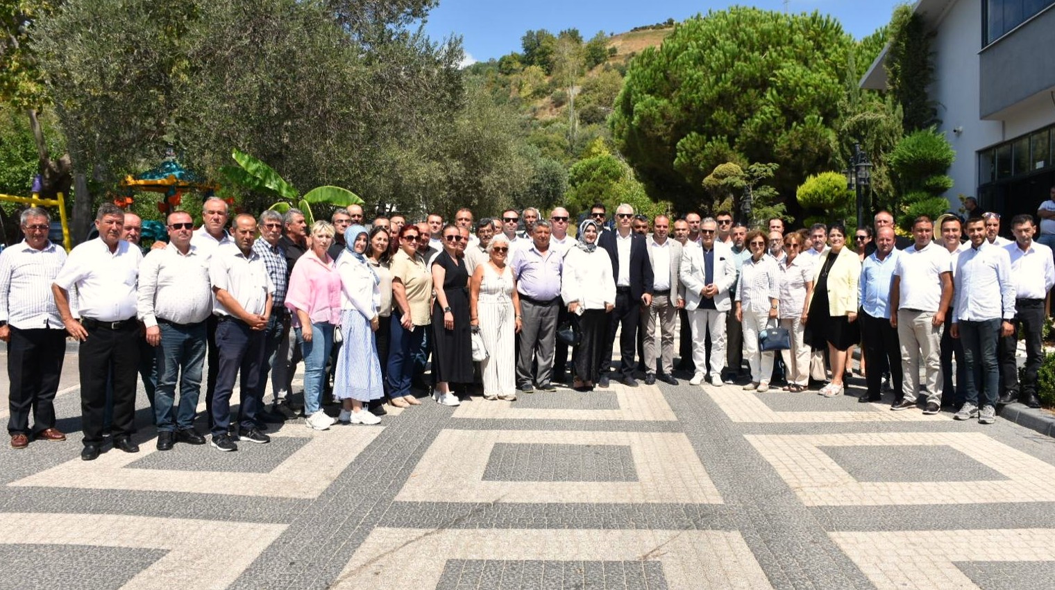 BÜYÜKŞEHİR’DEN MUHTARLARLA BULUŞMA