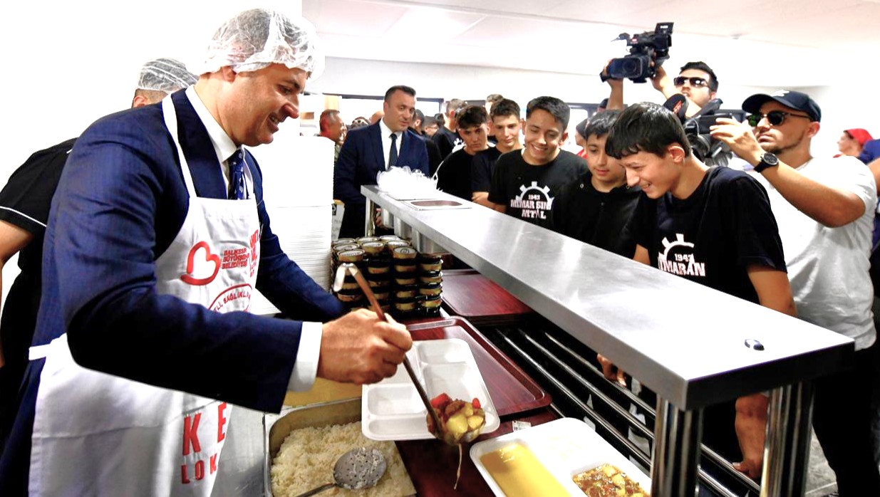 50 TL’YE ÜÇ ÇEŞİT YEMEK