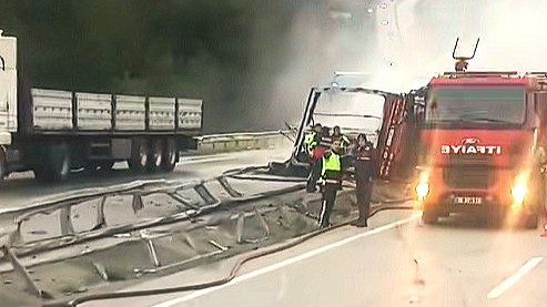 TIR ALEVLERE TESLİM OLDU