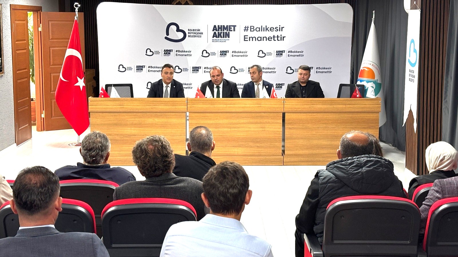 BÜYÜKŞEHİR MUHTARLARI DİNLİYOR