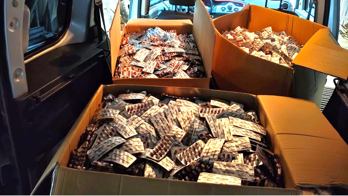 ARABADAN 95 BİN HAP ÇIKTI!