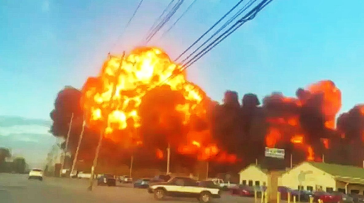 UÇAK FACİASI: 7 ÖLÜ, 11 YARALI