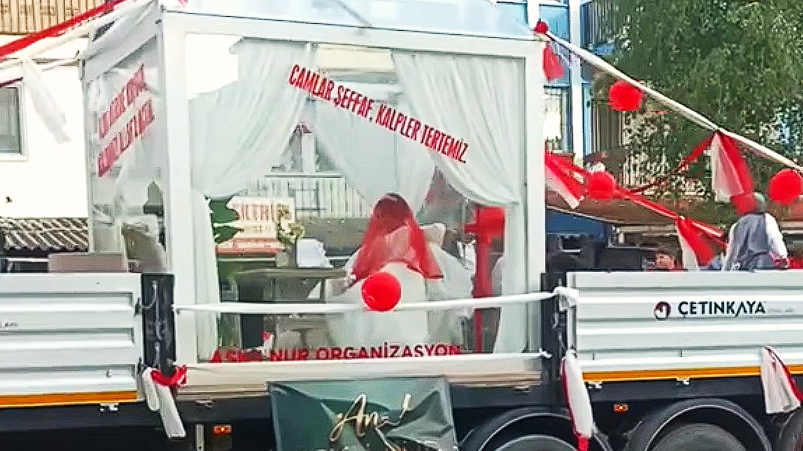 SIRA DIŞI DÜĞÜN KONVOYU