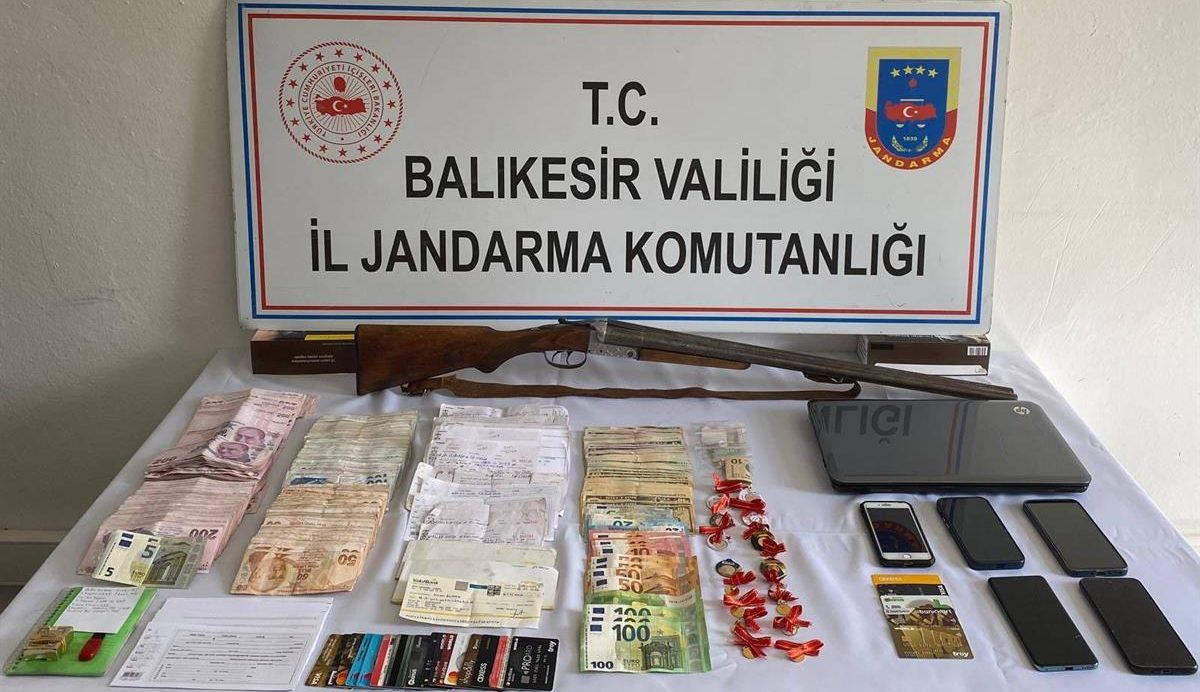 21 KİŞİ KAÇAKÇILIKTAN YAKALANDI!