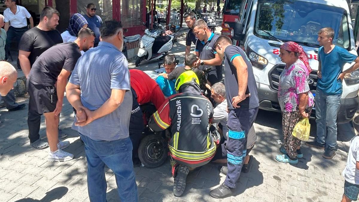 PEDAL BACAĞINA SAPLANDI